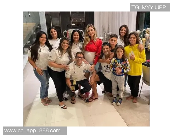 乔治娜社媒粉丝总数突破9200万引发热议，ins和tiktok双双创佳绩