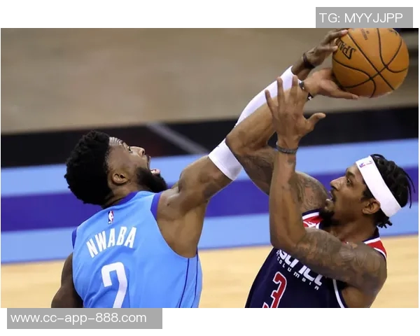 多诺万米切尔全能表现助球队取胜28分8助攻3抢断罚球命中率高达81