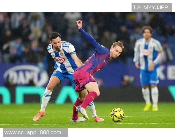 巴萨本轮首发预测德容重返首发小将德罗有望首发莱万或将替补出战